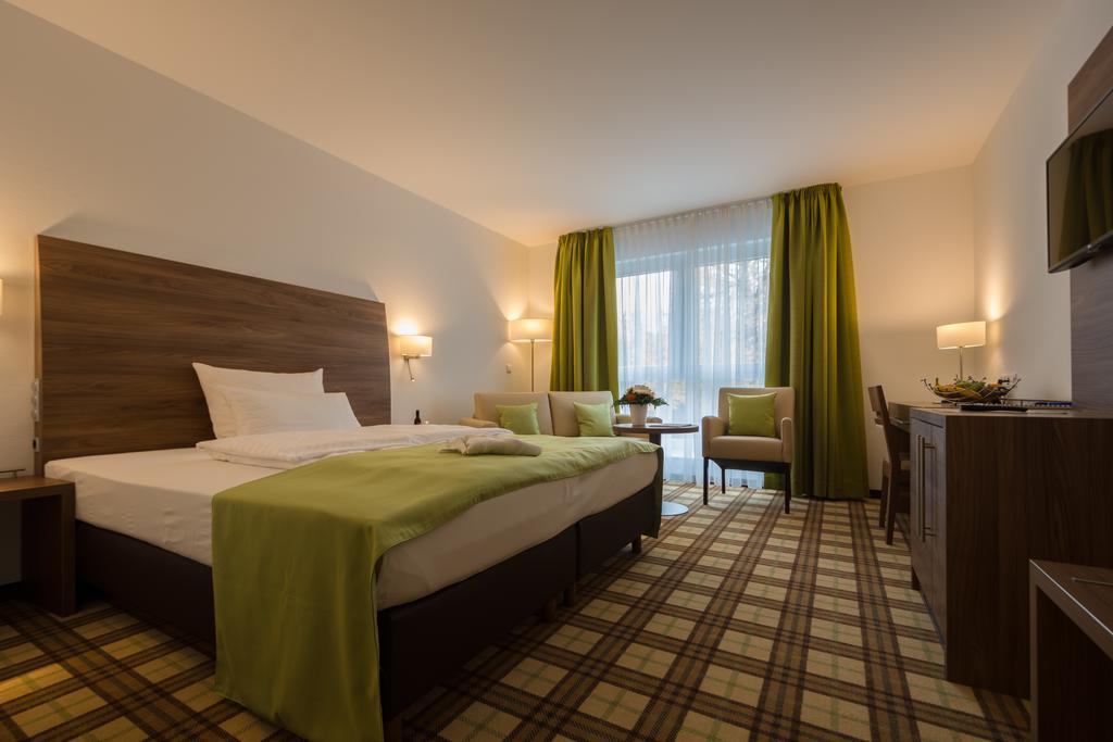 Hotel Fortuna Schwäbisch Gmünd Εξωτερικό φωτογραφία