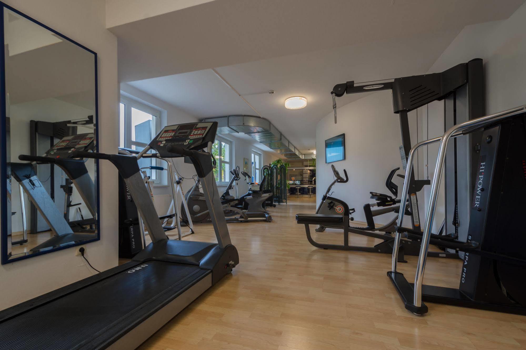 Hotel Fortuna Schwäbisch Gmünd Εξωτερικό φωτογραφία